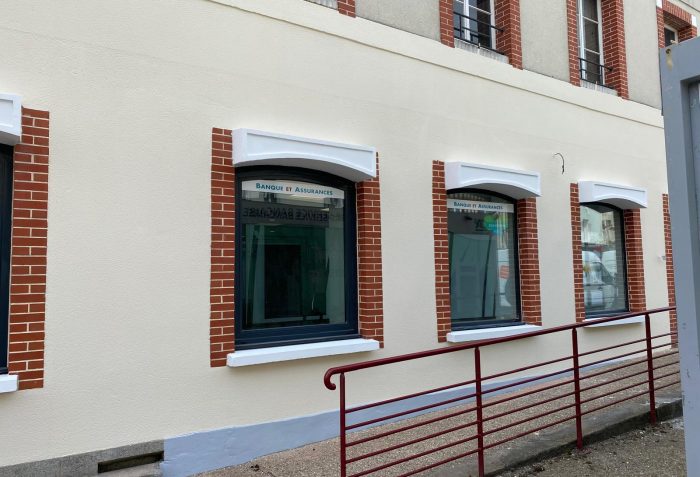Façade Crédit Agricole façade d'une entreprise